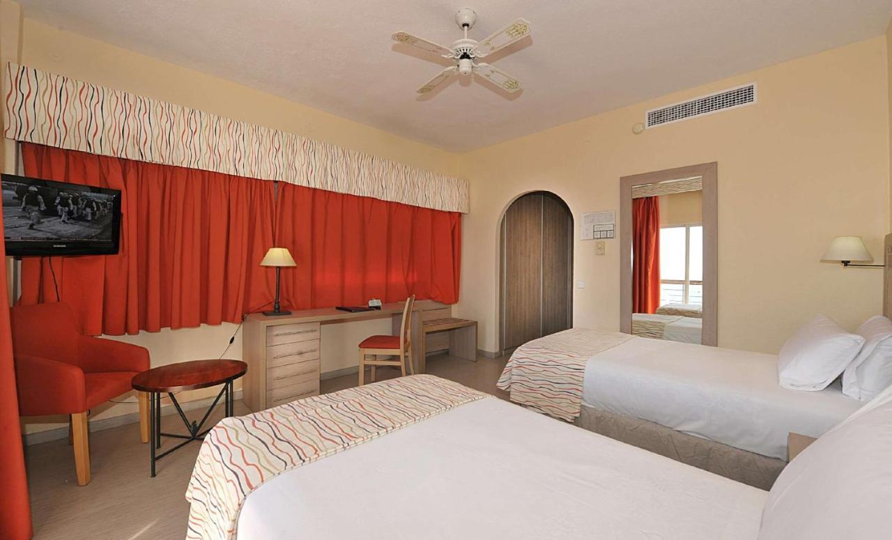 Hotel Salobrena Suites Exterior photo